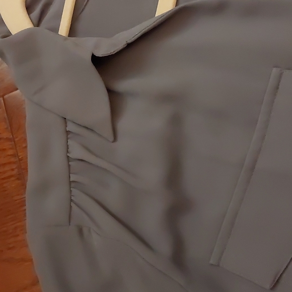 Ann Taylor flowy blouse - Picture 4 of 7